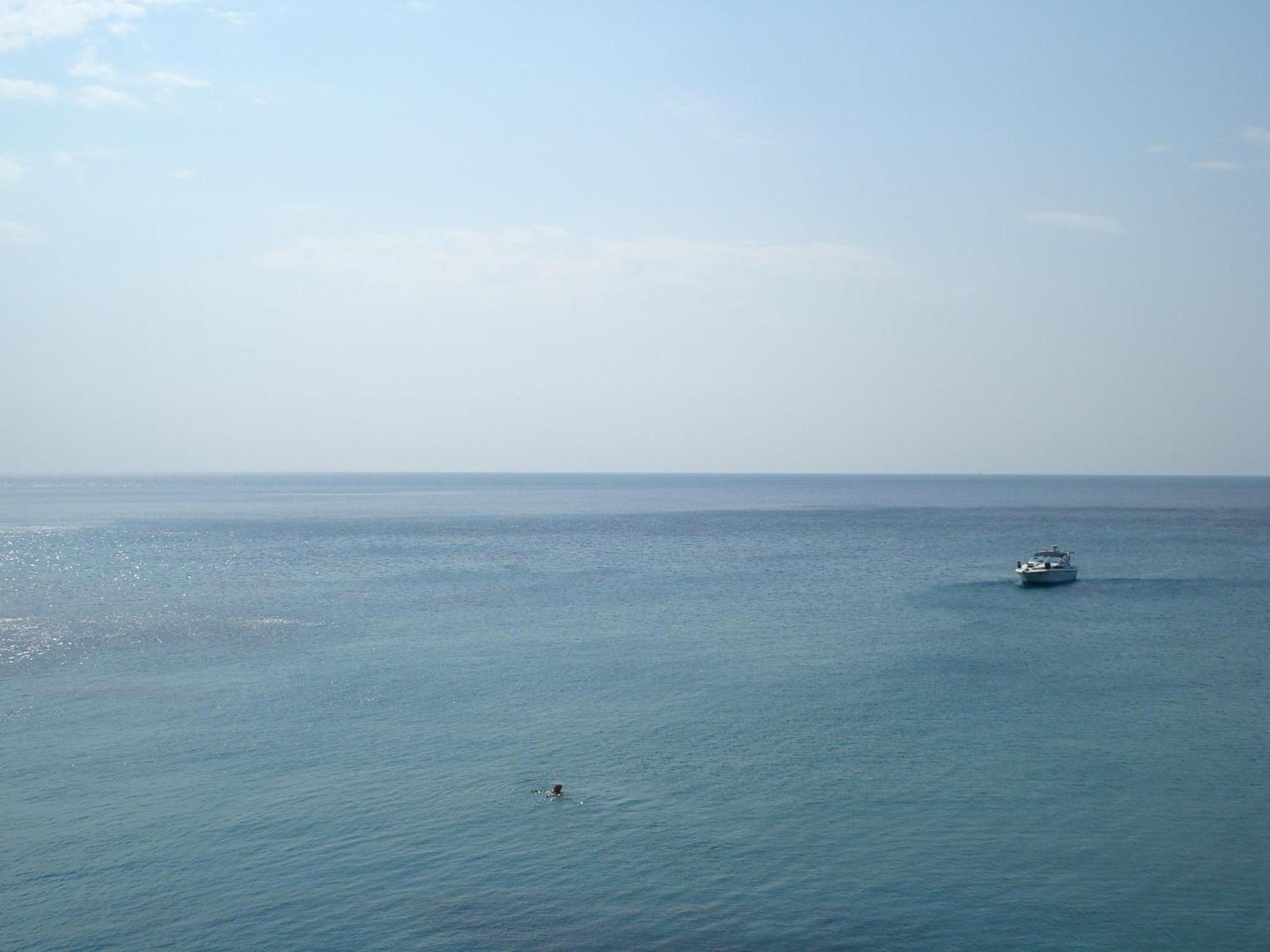 Panorama Hotel Agia Marina  Esterno foto